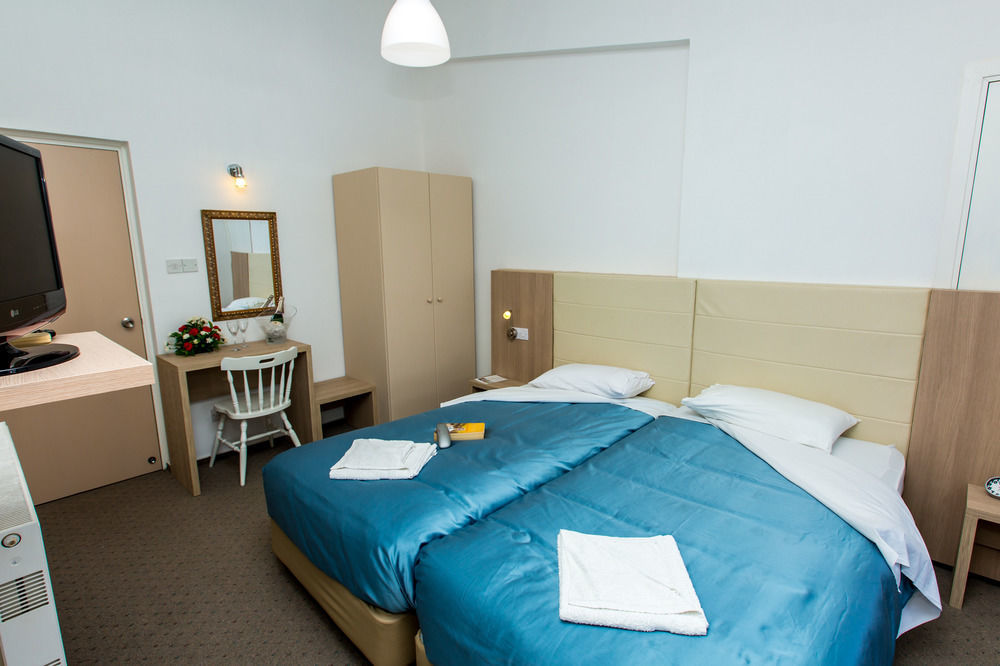 Fitosinn Hotel Geroskipou ภายนอก รูปภาพ
